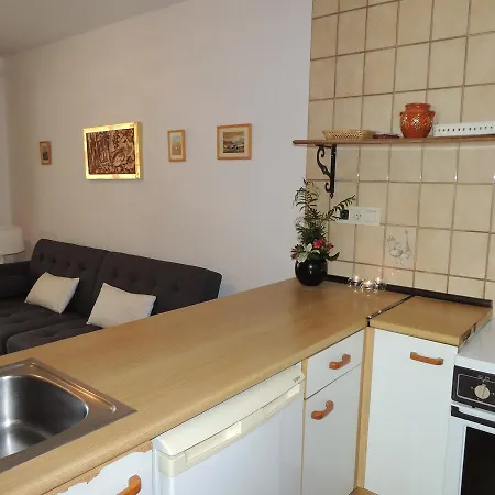 Centro De M 13 Apartment *